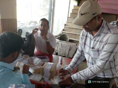 रक्षाबंधन से पहले मिठाइयों पर प्रशासन की नजर, होटल-दुकानों में छापेमारी; बेसन लड्डू से पेड़ा तक लिए सैंपल
