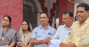 बहुमत से पास हुआ प्रस्ताव, नाराज विपक्ष ने खोला मोर्चा; दुर्ग जनपद में जमकर नारेबाजी