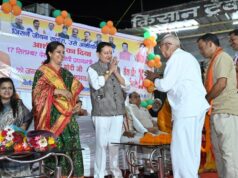 विधायक संपत के नेतृत्व में दीपों की रोशनी से जगमगाया अटल परिसर