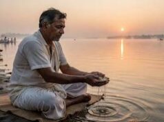 पितृ पक्ष में पूर्वजों को जल अर्पण करते समय कौन से मंत्र पढ़ने चाहिए? जानिए तर्पण की विधि!
