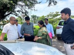 कलेक्टर जयश्री जैन ने हीरापुर व बरगुड़हा में किया डिजिटल क्रॉप सर्वे का औचक निरीक्षण