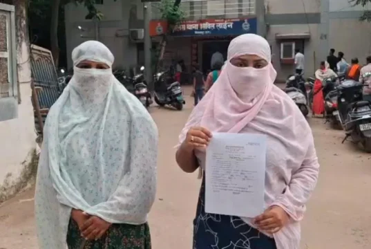 देवर ने अपनी भाभी को रास्ते में रोककर की मारपीट और दी जान से मारने की धमकी, पीड़िता ने पुलिस से की शिकायत