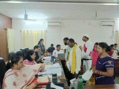 जनदर्शन में कलेक्टर ने सुनी आमजनों की समस्याएं, आवेदनों के त्वरित निराकरण के दिए निर्देश