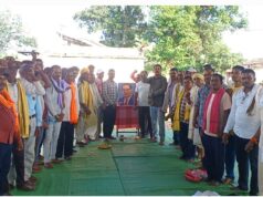 विस्थापन नही हमे विकास चाहिये टायगर रिजर्व में नही है एक भी टायगर रिसगाव मे दहाड़े आदिवासी नेता