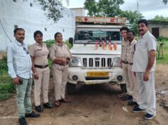 पिकअप से अवैध शराब बेच रहे आरोपी को आबकारी विभाग ने किया गिरफ्तार