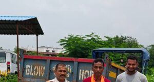 अवैध रेत कारोबार पर खनिज विभाग की सख्ती, नागपुर क्षेत्र से 2 और चटनीया नाला से 1 ट्रैक्टर जब्त