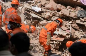 सत्य निकेतन हादसा: 7 मौतों के बाद हाईकोर्ट सख्त, MCD से पूछा- अवैध निर्माण पर निगरानी क्यों नहीं?