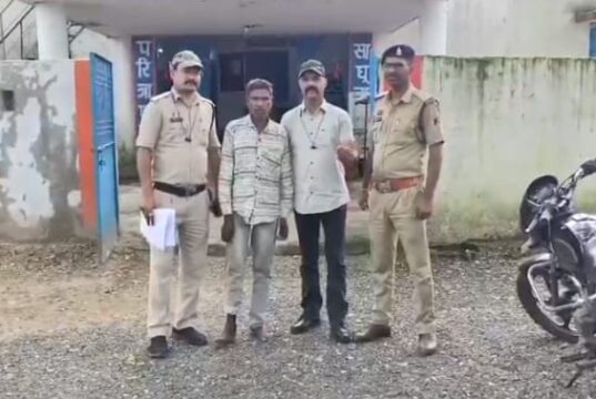 जनकपुर पुलिस की बड़ी सफलता: दो नाबालिग बच्चों को मानव तस्करी से बचाया, एक आरोपी गिरफ्तार, दूसरा फरार