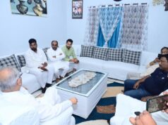 अंबिकापुर में सियासी जमावड़े के बीच पूर्व सीएम से मिले हाफिज मेमन और स्वप्निल सिन्हा