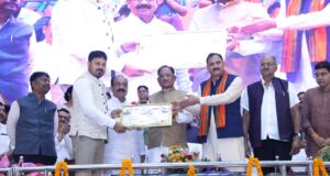 मानव सेवा में ऐतिहासिक फैसला: ‘आयुर्वेद सेवा सम्मेलन’ में मुख्यमंत्री की उपस्थिति में विधायक अनुज शर्मा और उनकी धर्मपत्नी ने लिया मरणोपरांत अंगदान का पावन संकल्प