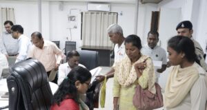 कलेक्टर जयश्री जैन ने जनदर्शन में प्राप्त आवेदनों को समय सीमा में निराकरण करने विभागीय अधिकारी को दिए निर्देश