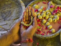 पितृपक्ष में काले तिल का इतना महत्व क्यों? तर्पण से पहले जान लें ये खास बातें