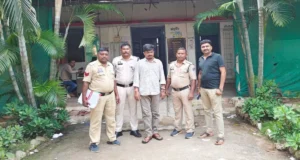 19 किसानों से धान खरीदा, भुगतान की बारी आई तो बदल लिया ठिकाना; साइबर सेल ने ऐसे दबोचा