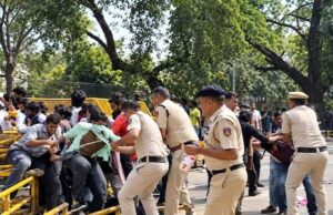 जंतर-मंतर जाने की कोशिश, कनॉट प्लेस से CJP समर्थक हिरासत में; दिल्ली में भारी सुरक्षा