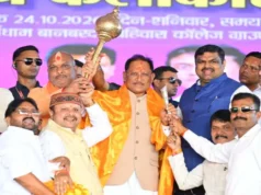 CM साय की कलाकारों को सौगात: 70 दलों को प्रोत्साहन राशि, तीजन बाई के नाम पर होगा सम्मान