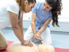 कार्डियक अरेस्ट में हर सेकंड कीमती! CPR देने का सही तरीका जान लें, बच सकती है किसी की जान