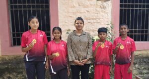बारगांव के हॉकी सितारों का स्वर्णिम प्रहार: राज्य स्तरीय शालेय प्रतियोगिता में जीते 4 स्वर्ण पदक