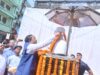 गांधी जयंती पर प्रभारी मंत्री रामविचार नेताम ने मनेंद्रगढ़ में महात्मा गांधी और लाल बहादुर शास्त्री को किया नमन