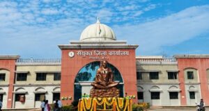संलग्नीकरण व्यवस्था समाप्ति के बाद भी शिक्षकों की समस्या बरकरार,दो साल से गणित के व्याख्याता के बिना पढ़ाई..
