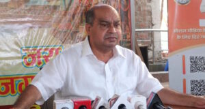 वोट चोरी विवाद पर पुरंदर मिश्रा का पलटवार, नेहरू-पटेल का जिक्र कर कांग्रेस पर साधा निशाना
